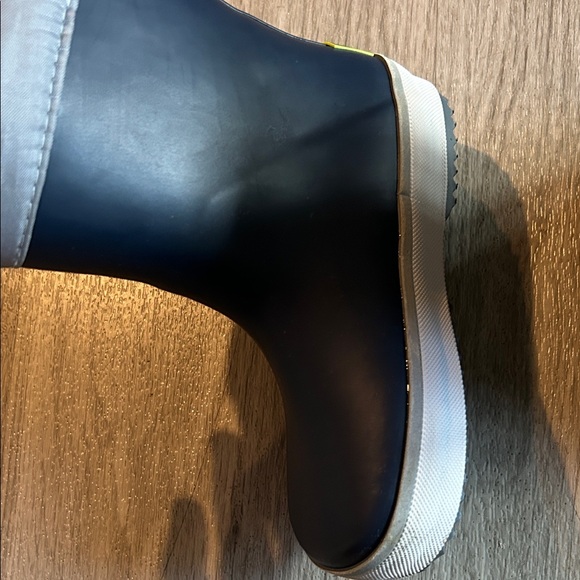 Western Chief Navy and Gray Kids Rain Boots - Picture 4 of 11